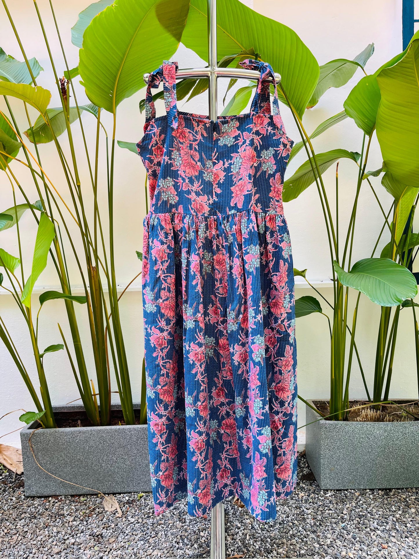 Rs.500. MRP - Rs 980.(11 HG)