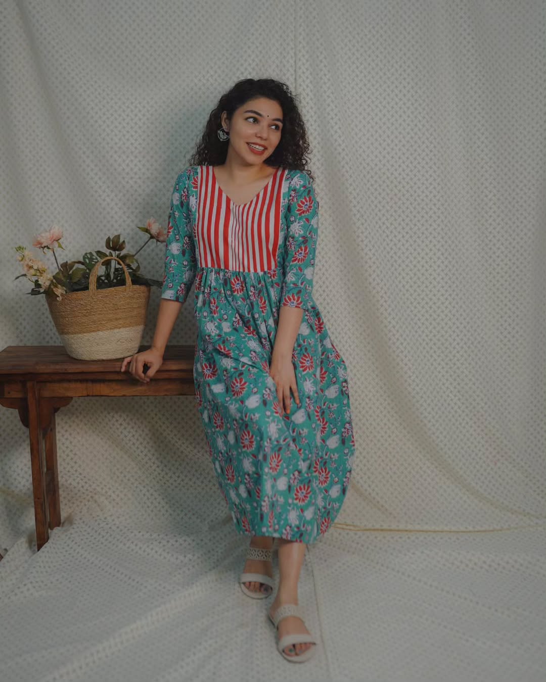 Rs.500. MRP - Rs 1200. (Code-215 IK)