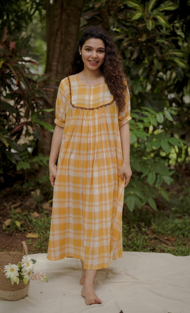 Home Gown (23 HG)