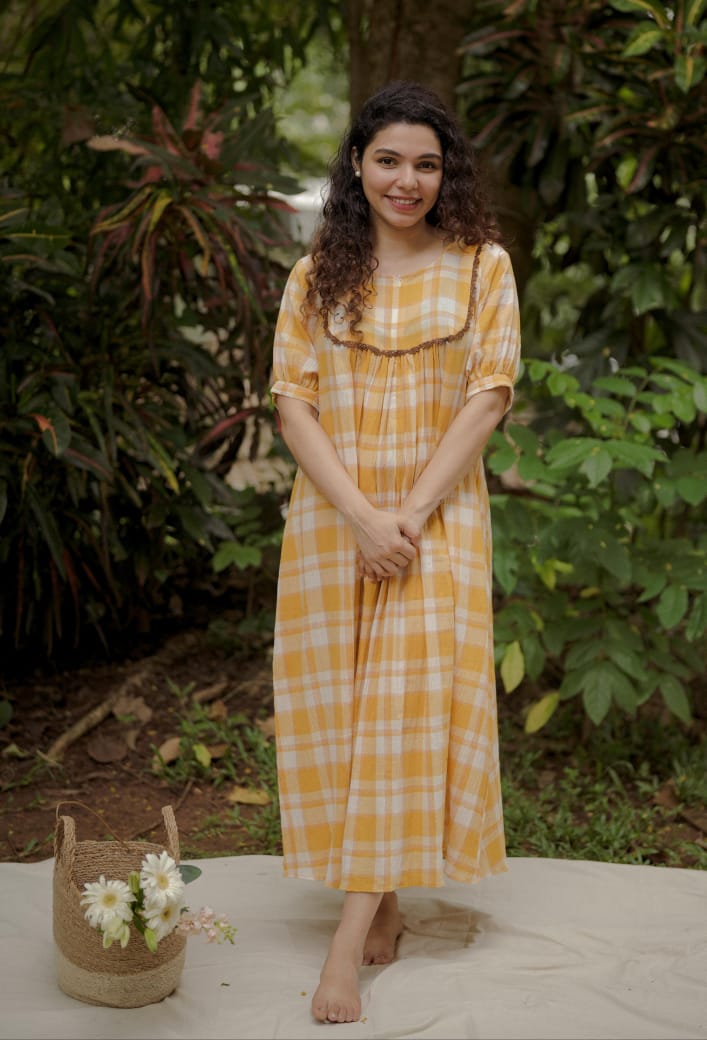 Home Gown (23 HG)
