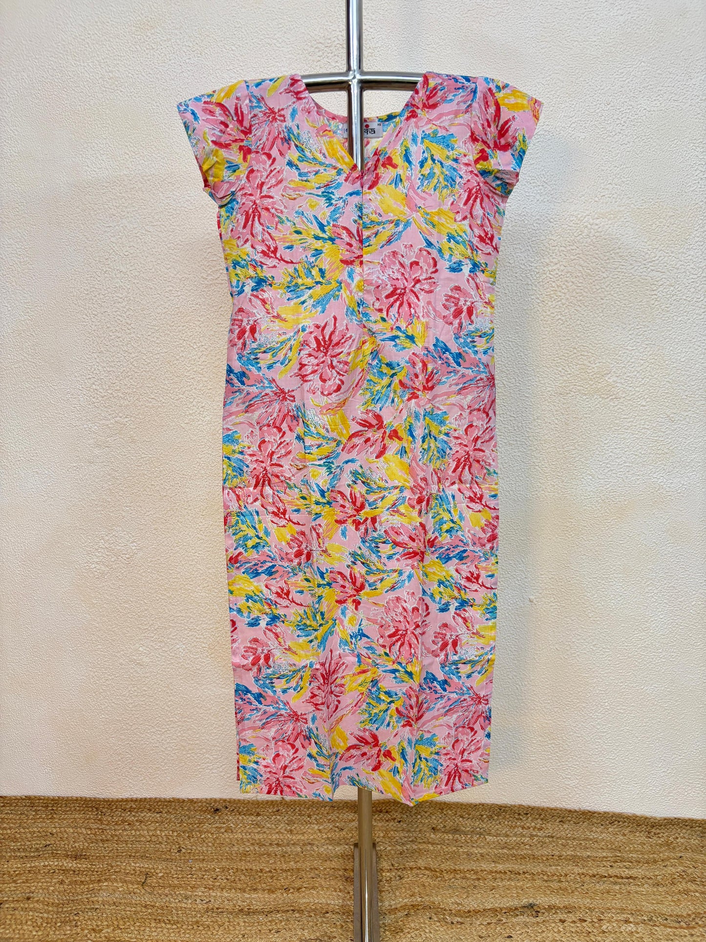 Rs.300. MRP - Rs 690. (Code-DW55)