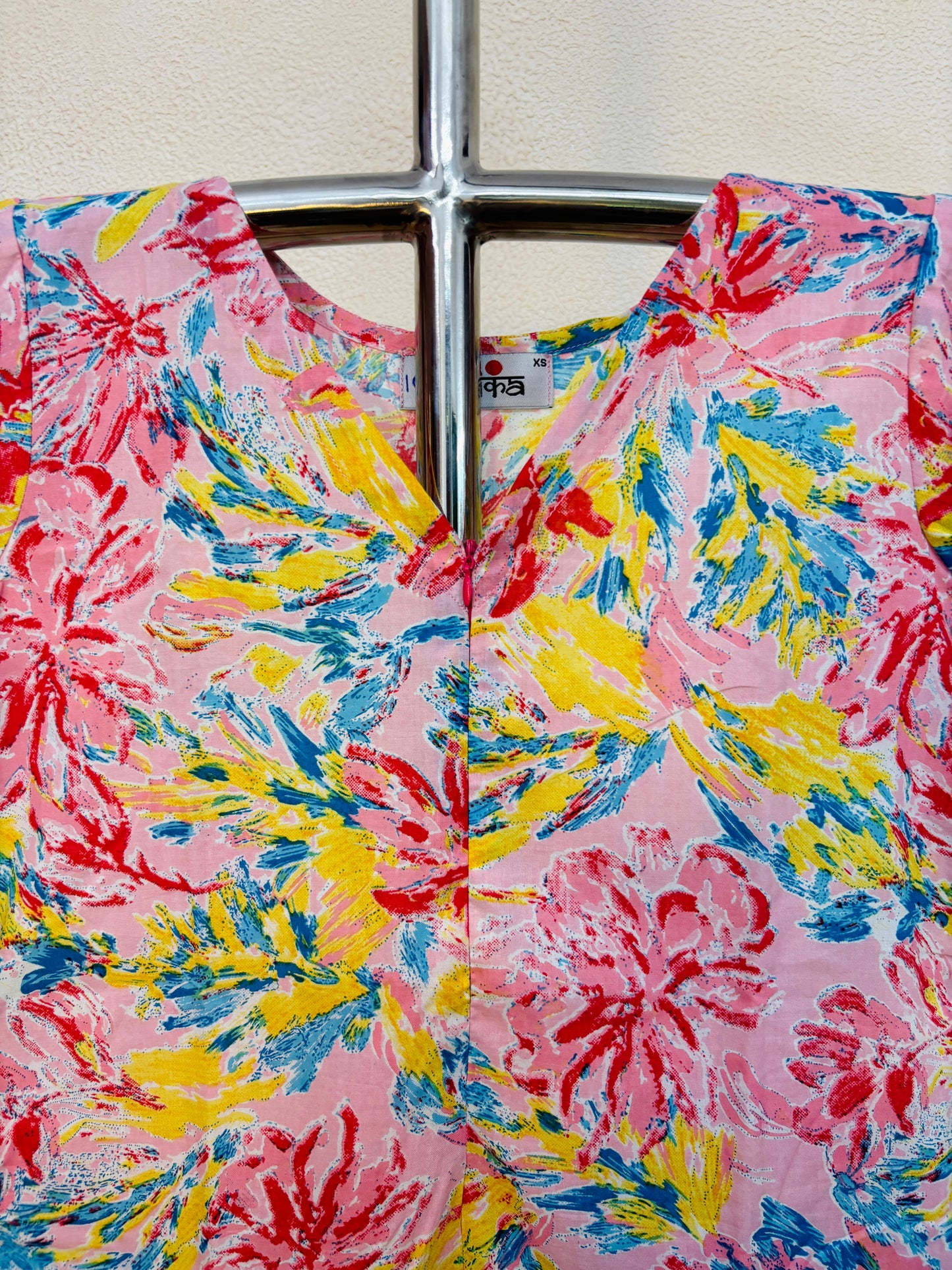 Rs.300. MRP - Rs 690. (Code-DW55)