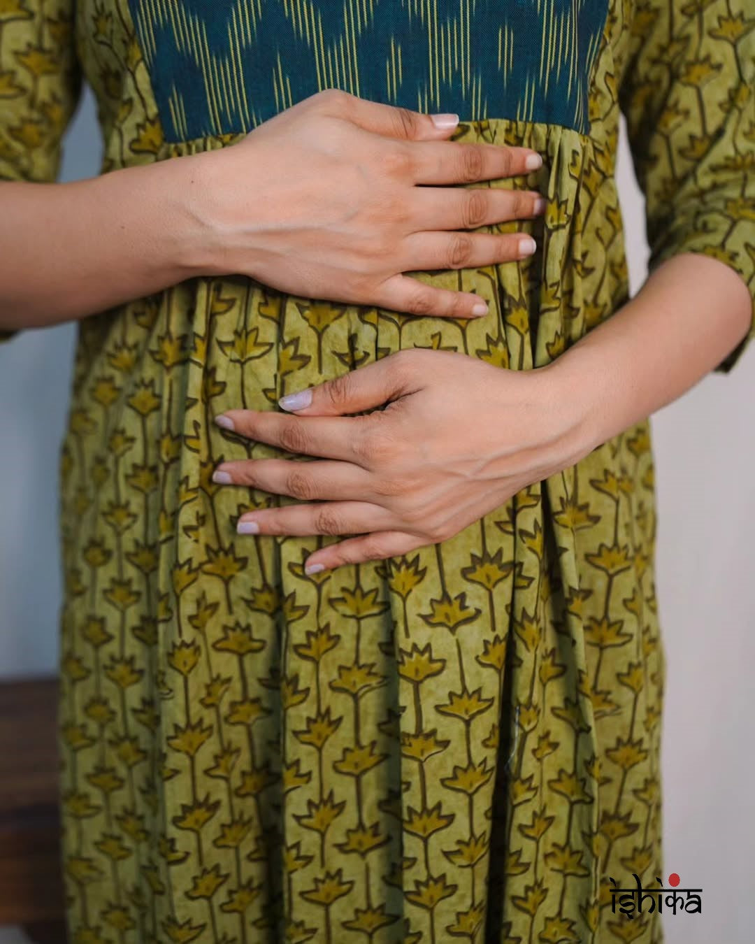 Rs. 600. MRP - Rs. 1200 (code-135 IK)