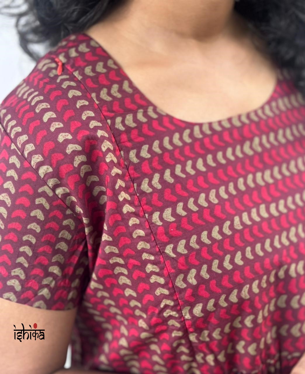 RS.600/- (50% Off on MRP Rs.1200/-) (146ik)