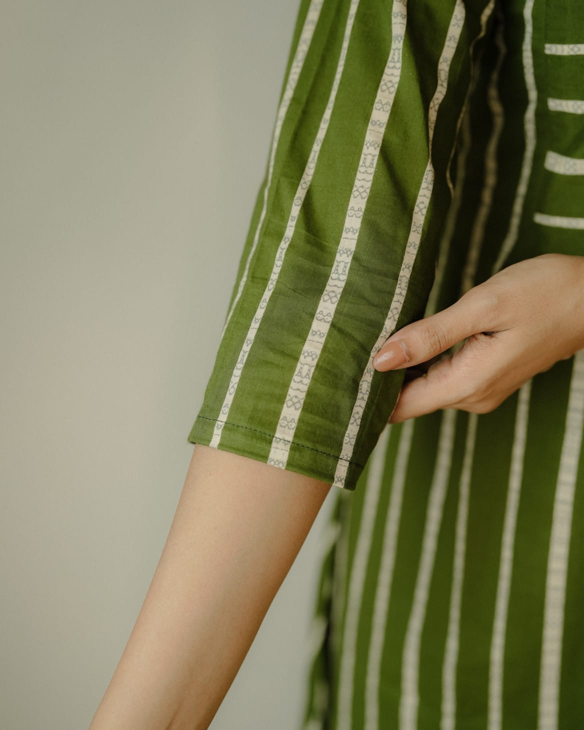 Maternity Dress ( Code - 687 IK)