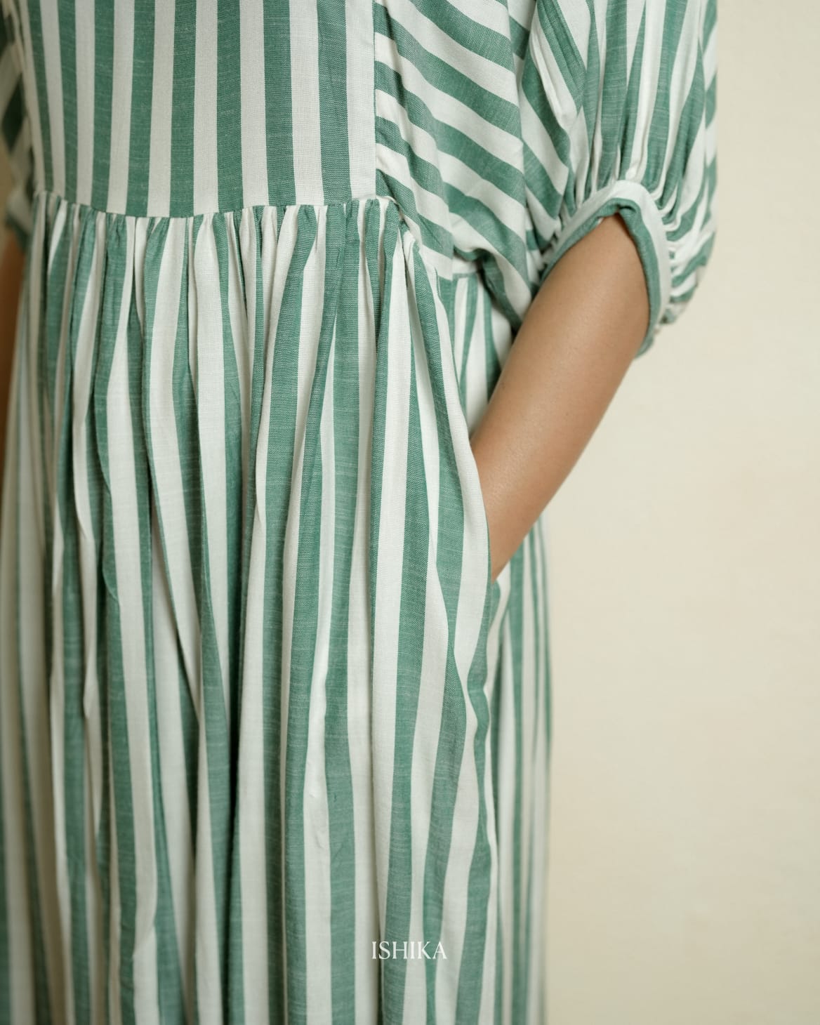RS.600/- (50% Off on MRP Rs.1200/-) (Code-1081 IK)