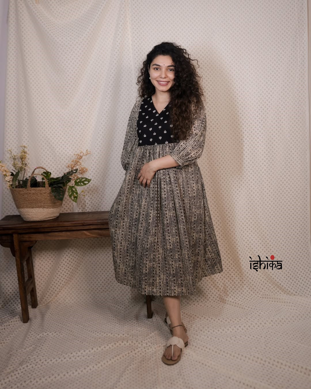 Rs. 600. MRP - Rs. 1200 (code-132 IK)