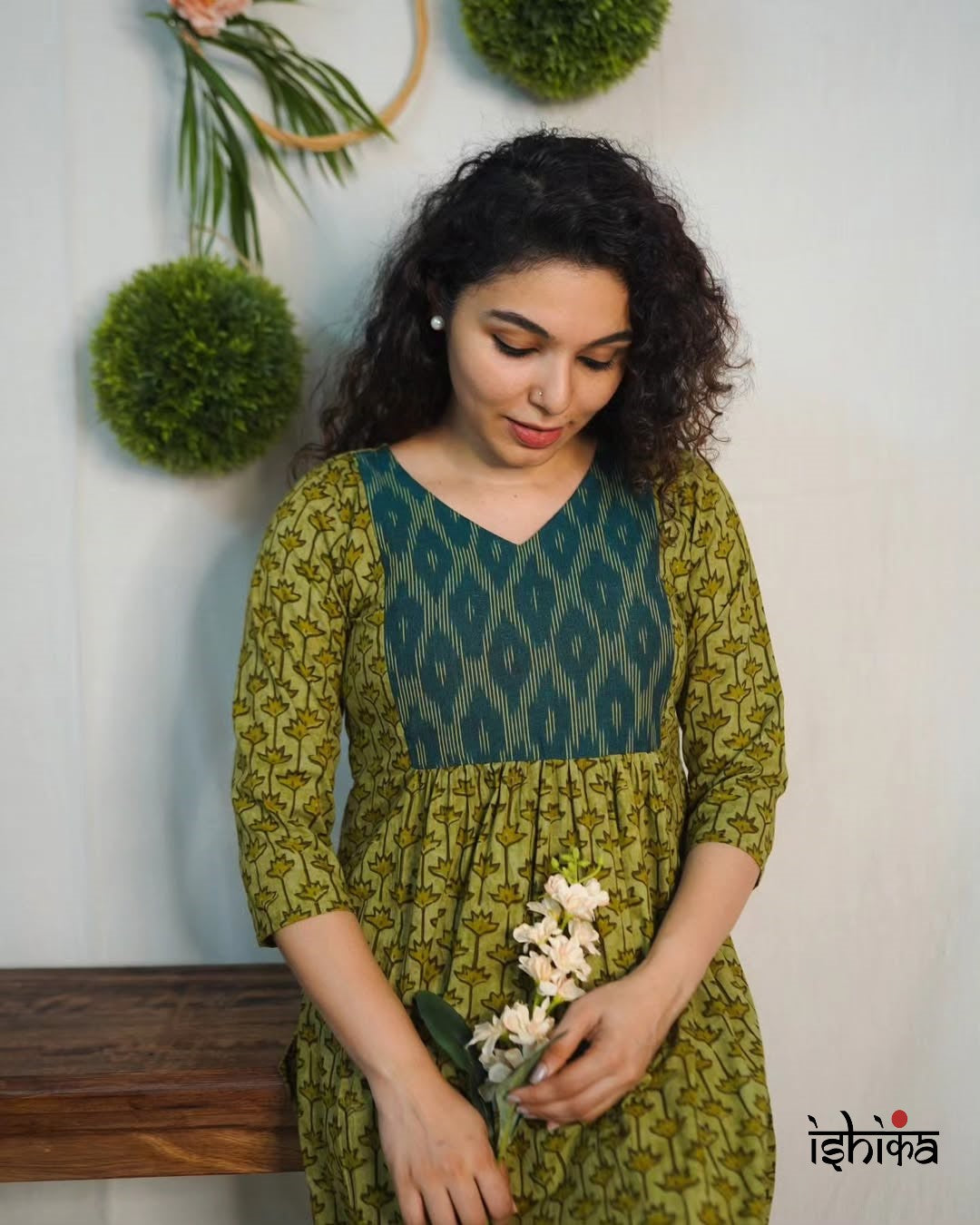 Rs. 600. MRP - Rs. 1200 (code-135 IK)