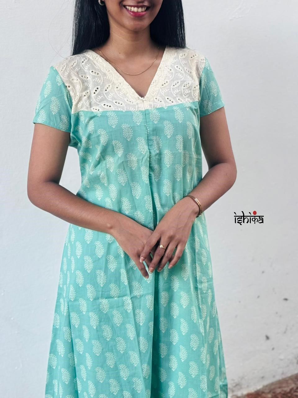 RS.600/- (50% Off on MRP Rs.1200/-) (145ik)