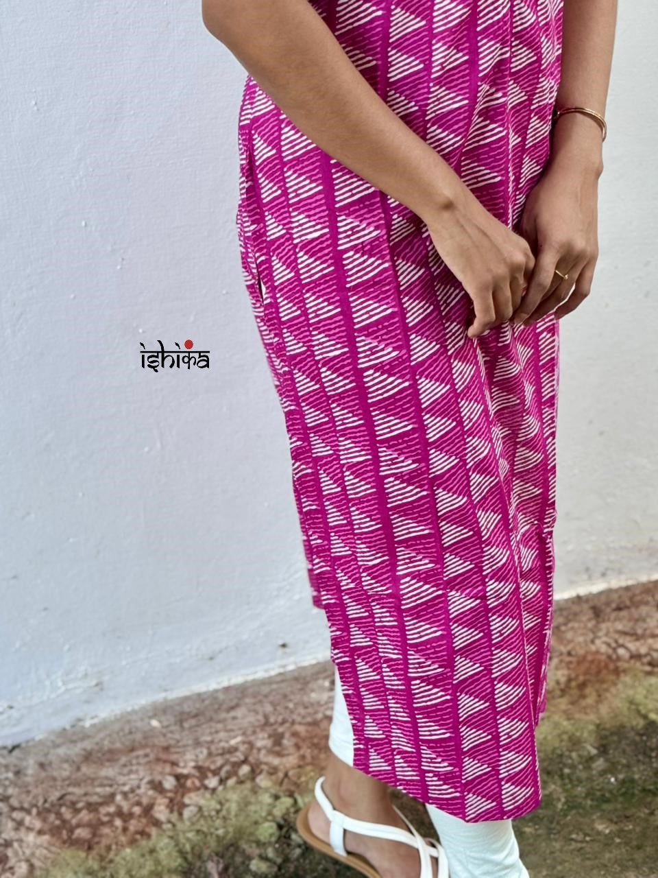 RS.345/- (50% Off on MRP Rs.690/-) (DW 141)